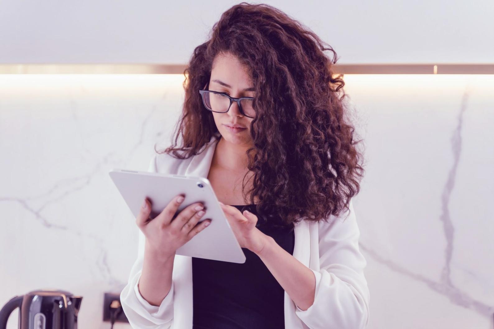 Code editor interface with profiling results and optimization suggestions